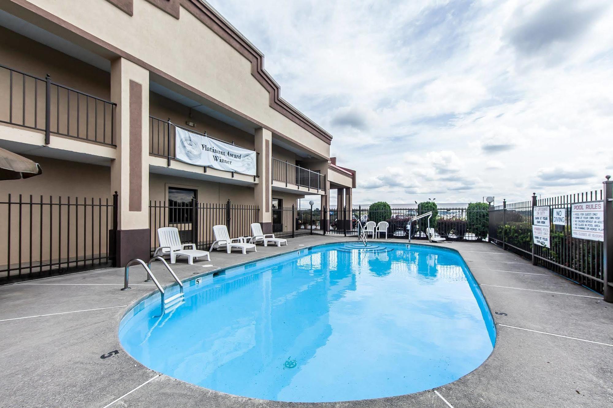 Econo Lodge Lenoir City Extérieur photo
