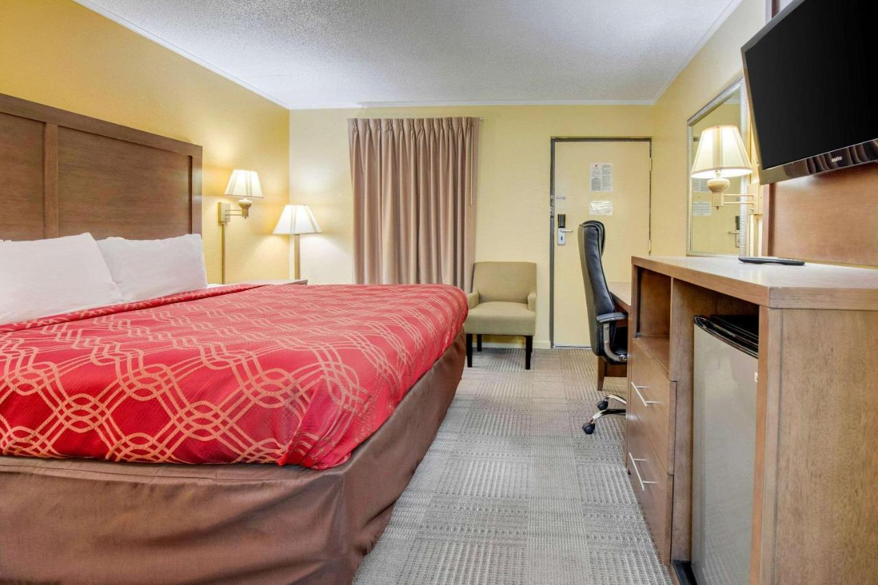 Econo Lodge Lenoir City Extérieur photo