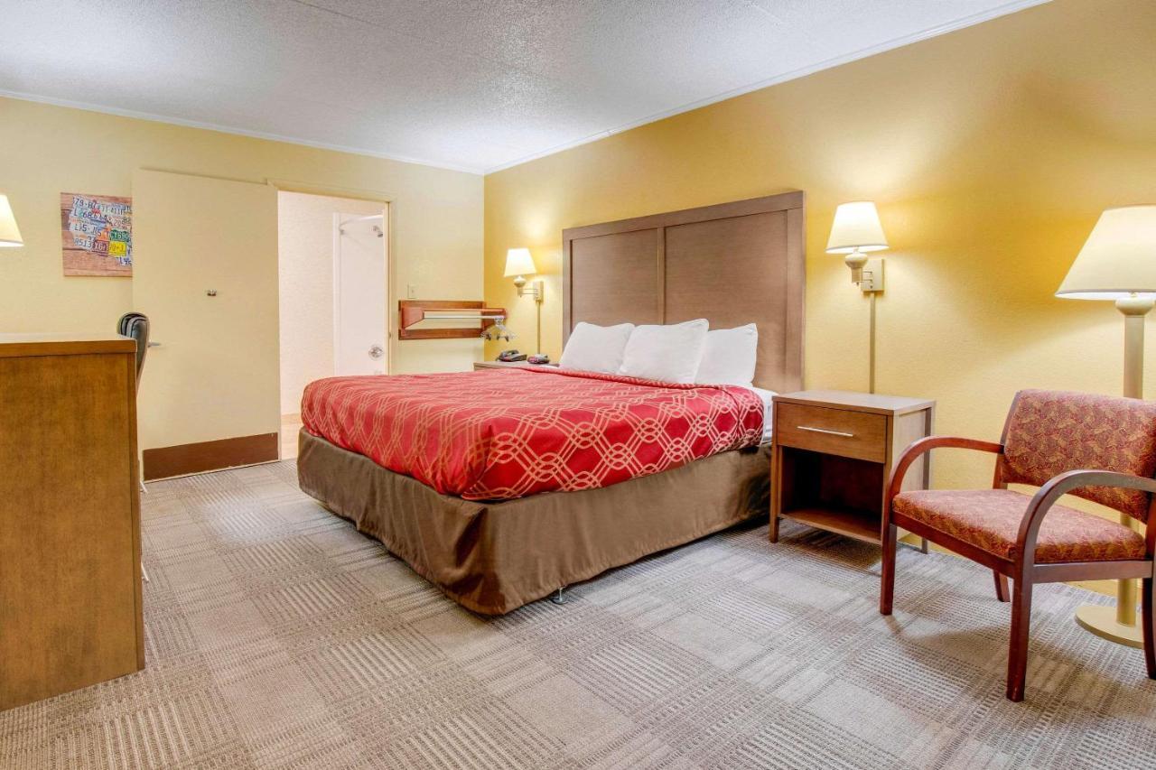 Econo Lodge Lenoir City Extérieur photo